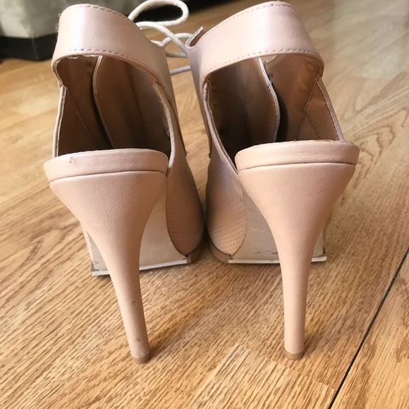 Sophia and Lee Nude High heels with laces - Picture 4 of 4